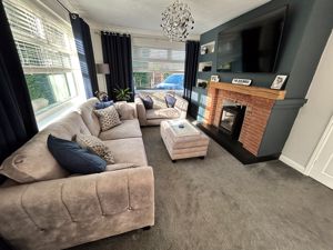 Lounge- click for photo gallery